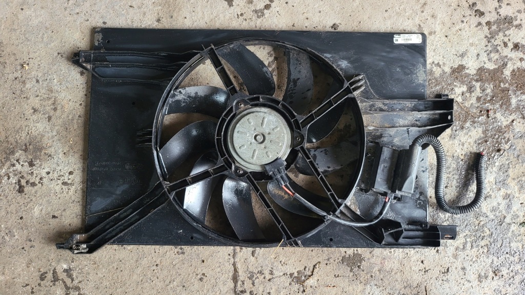 фото №1, Signum lift 2.2 вентилятор радиатора 12806031