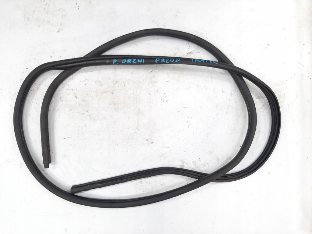 фото №1, Renault trafic ii 1.9 dci 01- прокладка кузовная дверь правый перед