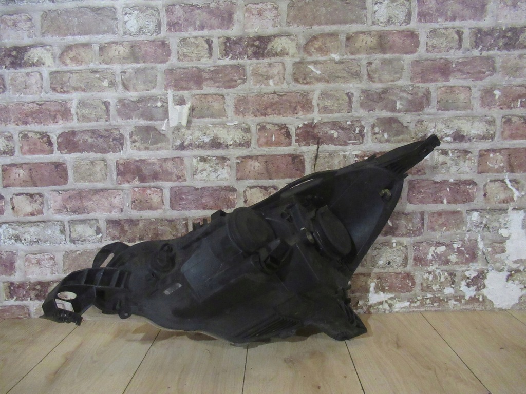 фото №3, Лампа перед права citroen ds3 2010/2014 rok