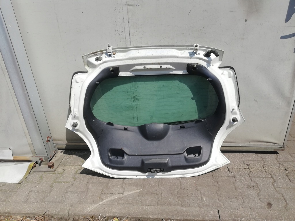 фото №4, Крышка багажника задняя задняя peugeot 208 12-19
