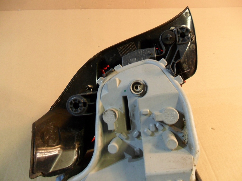 фото №14, Лампа правая задняя bmw 7295424 4818178 f22 f23 f87