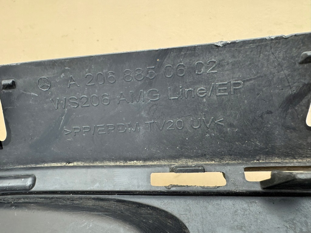 фото №16, Mercedes c klasa w206 21r- решётка средняя бампера перед a2068850602