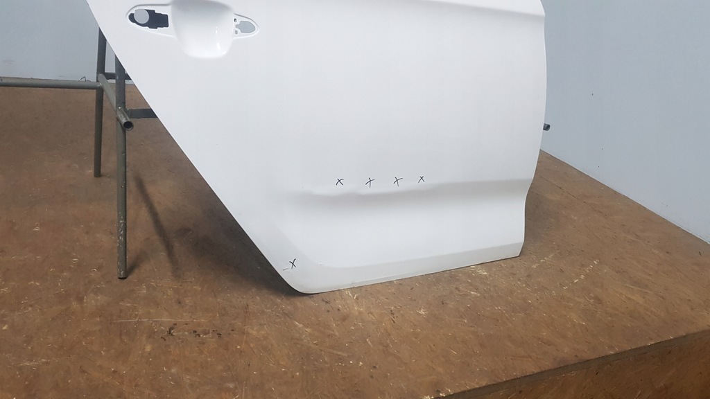 фото №8, Kia carens iv 4 дверь задние задняя правое