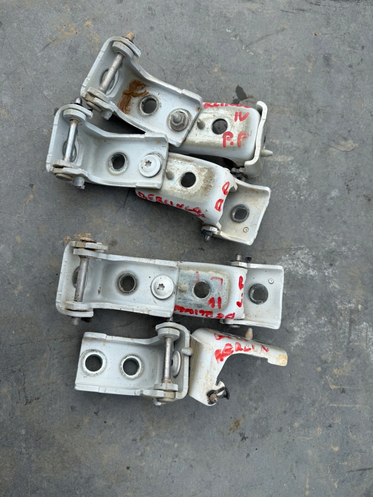 Купити Berlingo iv 4 combo e 19- петля двері перед передній лівий правий