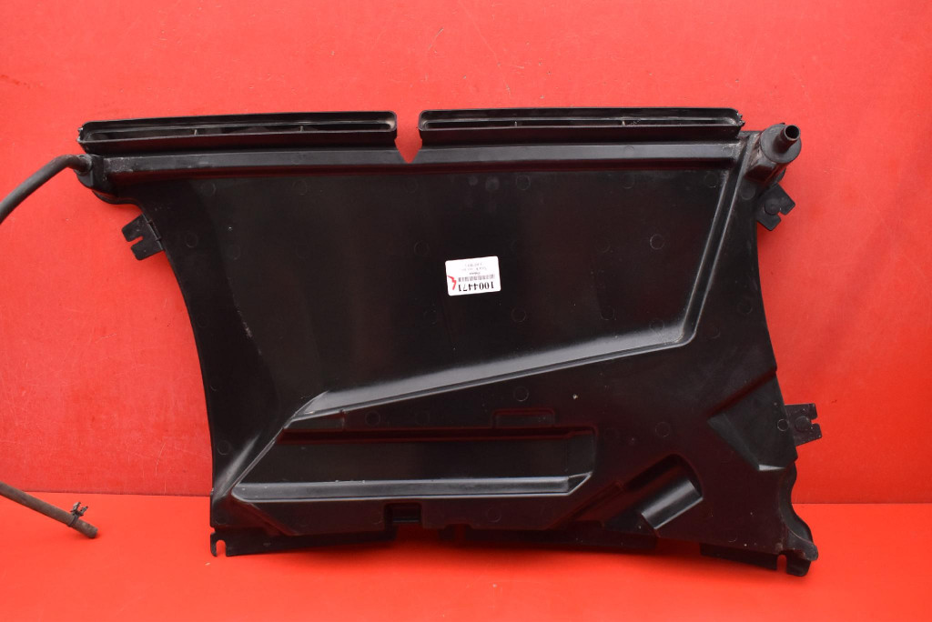 Основа відведення води 1060466-00-c tesla s lift awd performance 16-21 в Україні