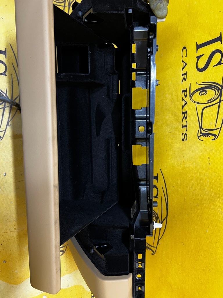 фото №11, Бардачок панелі пасажира porsche 991 911 gts lift