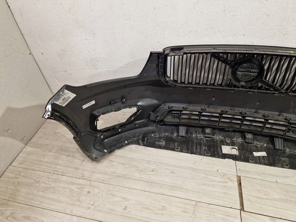 фото №14, Volvo xc40 ii 18- inscription бампер передний