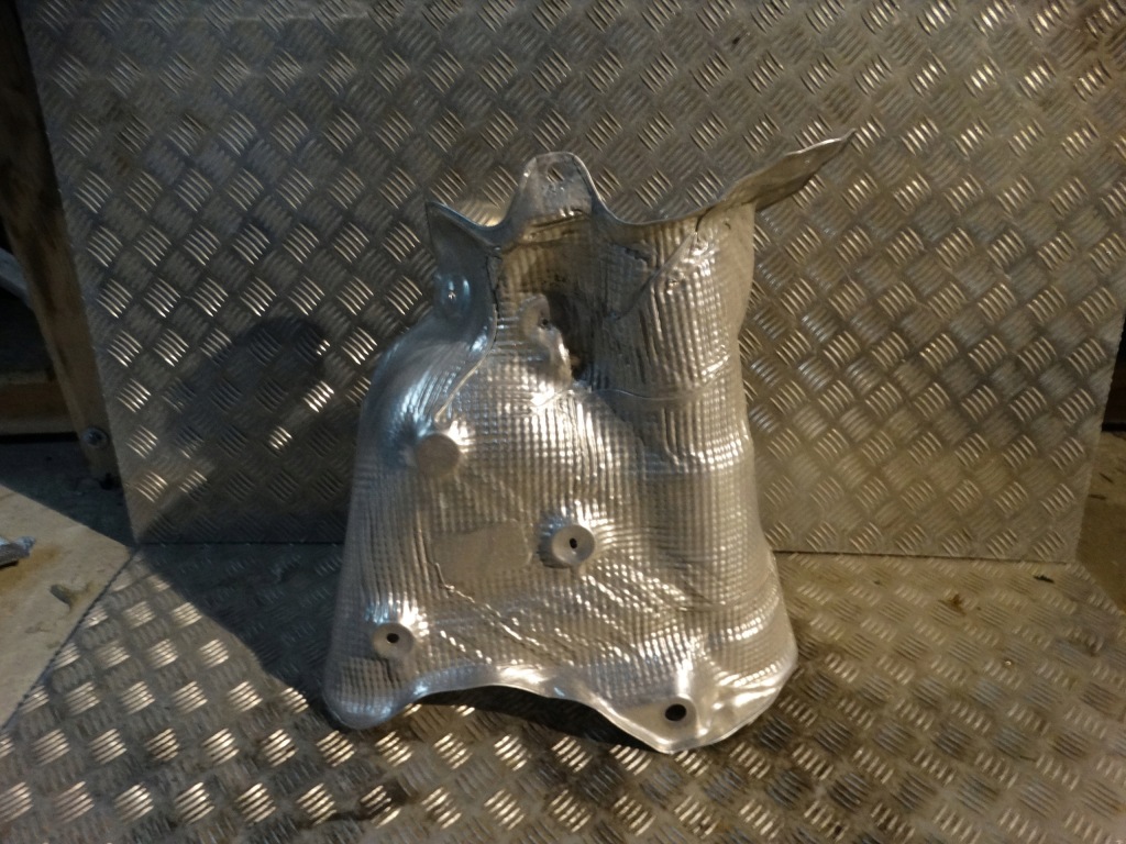 фото №1, Idealna захист теплова audi q7 q8 cayenne 9y 1