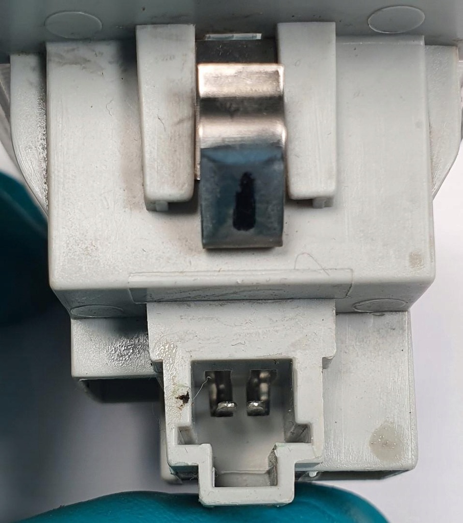 фото №3, Лампа освітлення салону renault koleos i