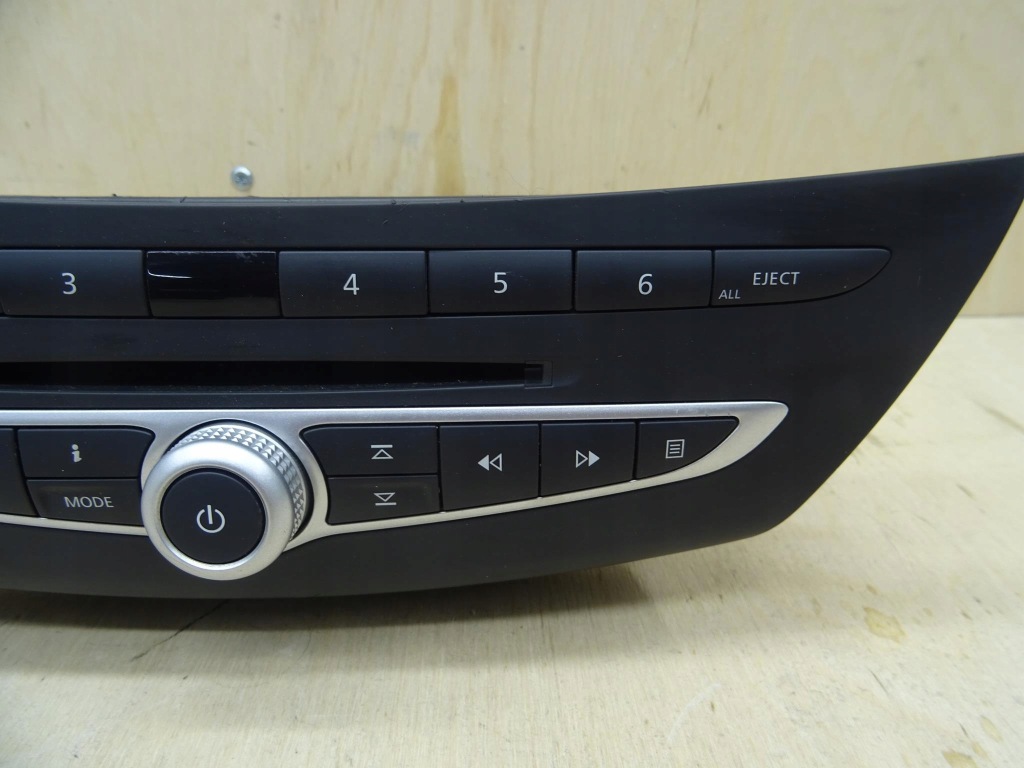 фото №3, Renault laguna iii радио заводской cd 281150053r