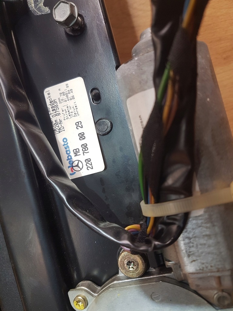 фото №3, Люк mercedes w220