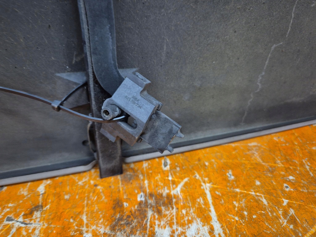 Mcc smart i 98-02 заглушка защита люк Недорого