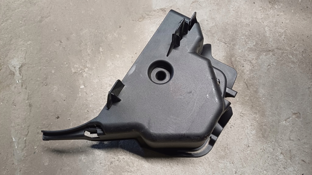 Купить Mercedes w212 накладка a2126890708