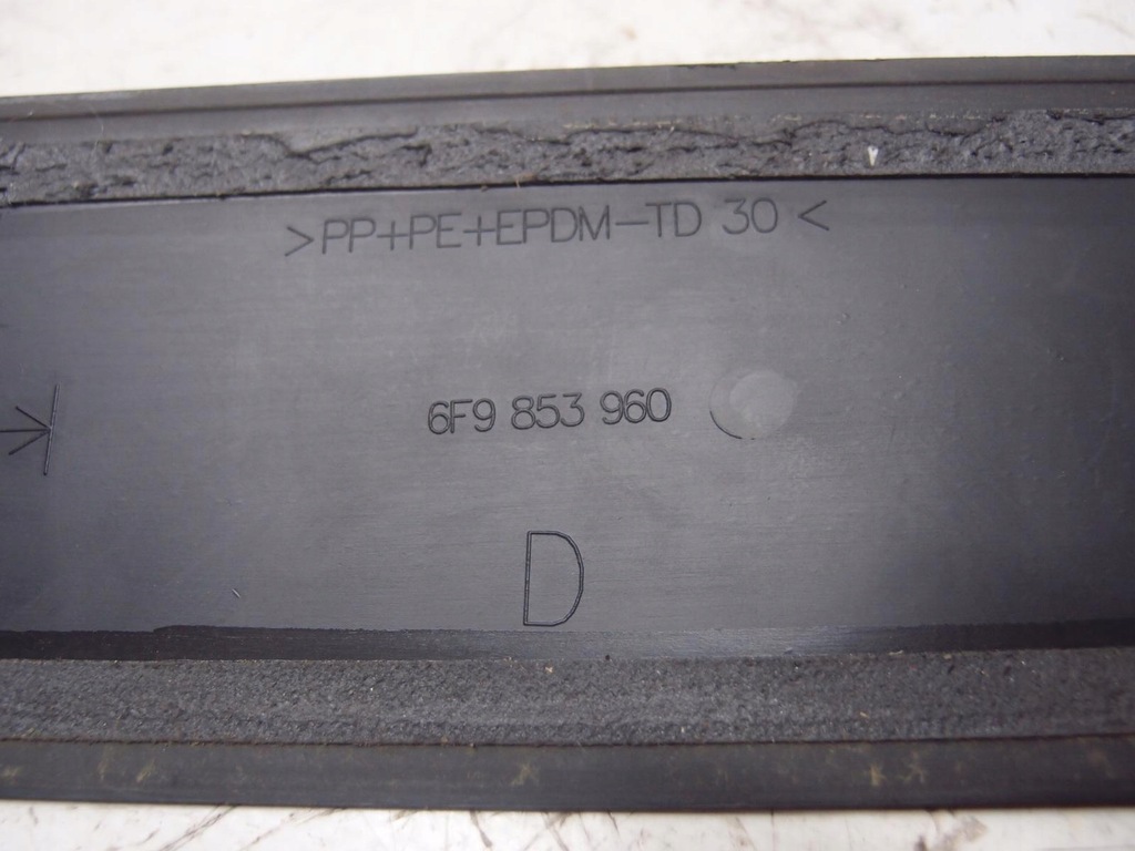 фото №8, Молдинг дверь правый перед seat arona 6f9853960