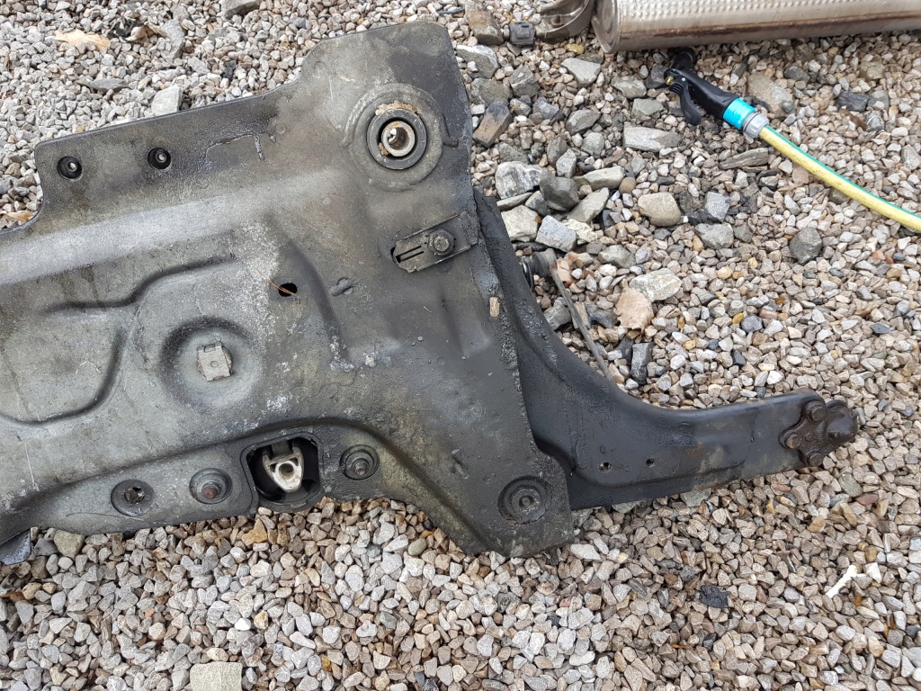 фото №6, Renault laguna iii 2.0 dci подрамник подрамник подрамник fv