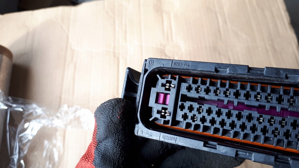 фото №7, S6 c7 4g a6 штекер насоса гальмівний a7 4g s7