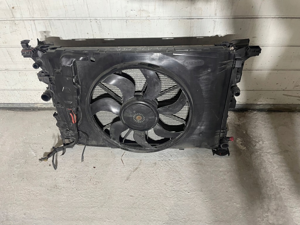 фото №9, Mercedes w176 w 176 1.6 cgi бензин комплект радиатор радиатор