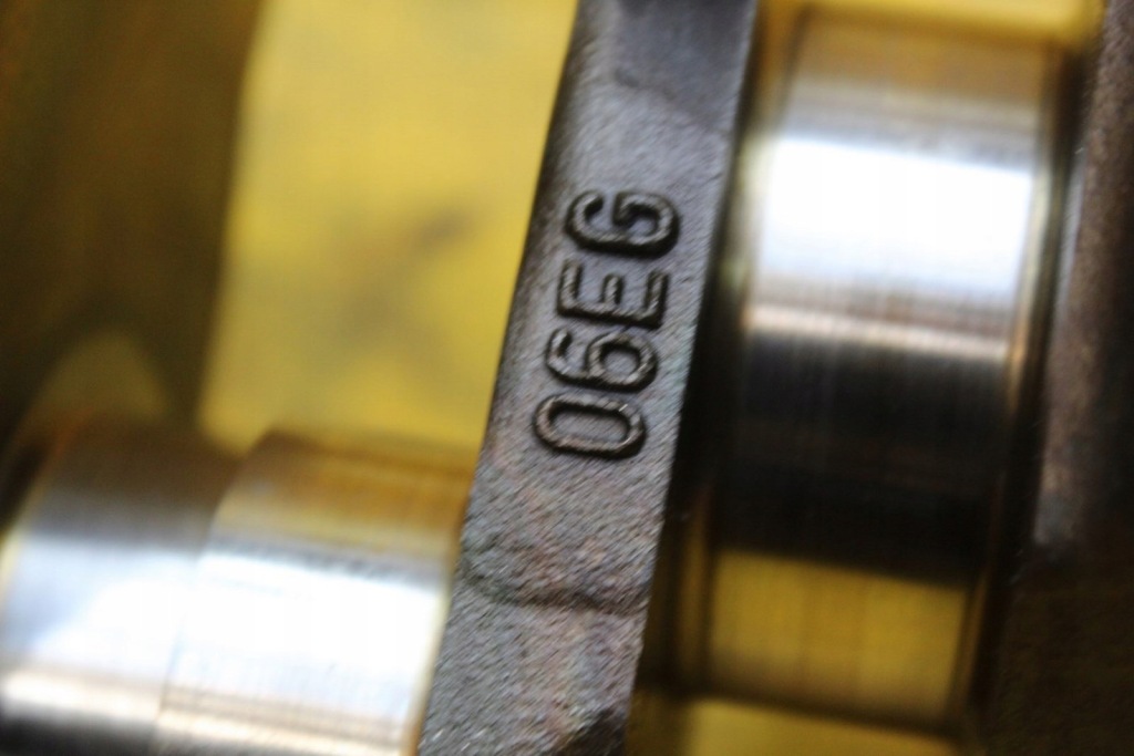 Wał коленчатый a4 b7 a6 c6 2.4 b bdw 06eg Доставка