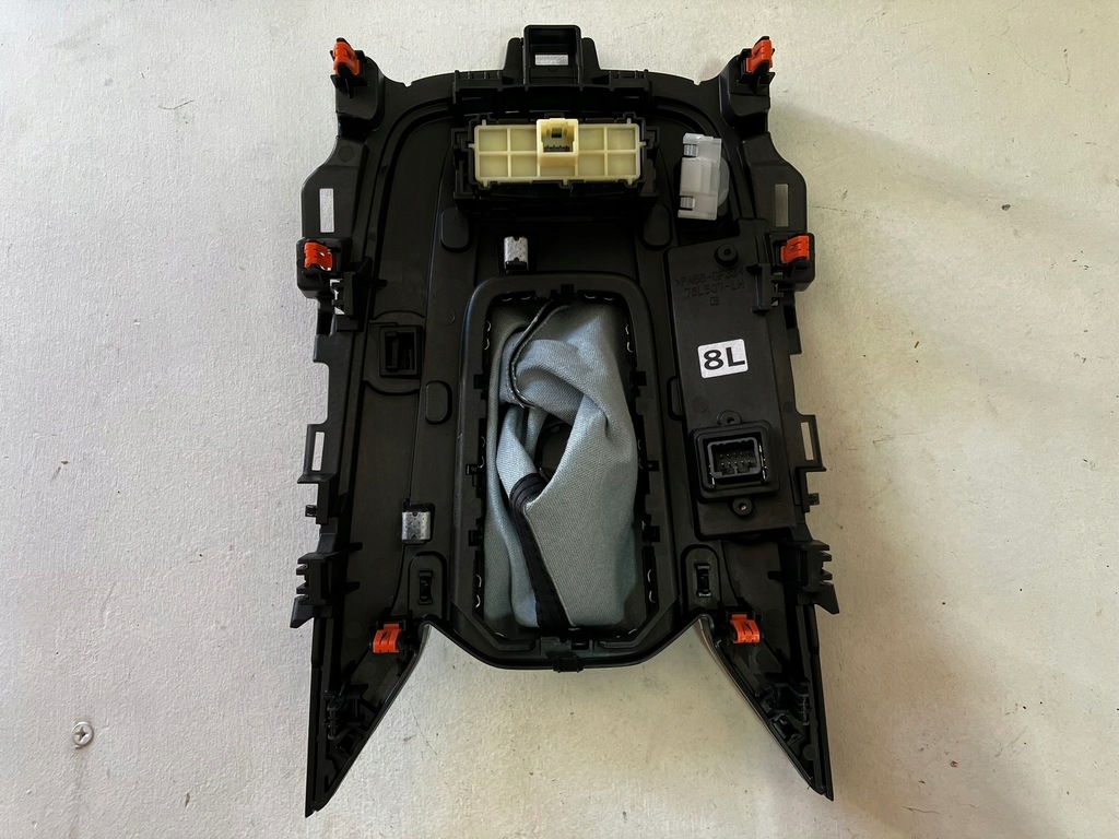 фото №8, Corolla e21 1.8 h чехол защита домкрата передач