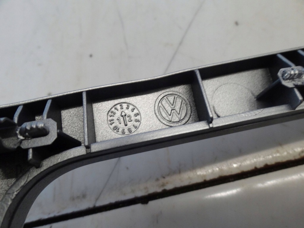 фото №4, Vw polo v 6r 2012 рамка корпус защита радио навигации 6r0858069