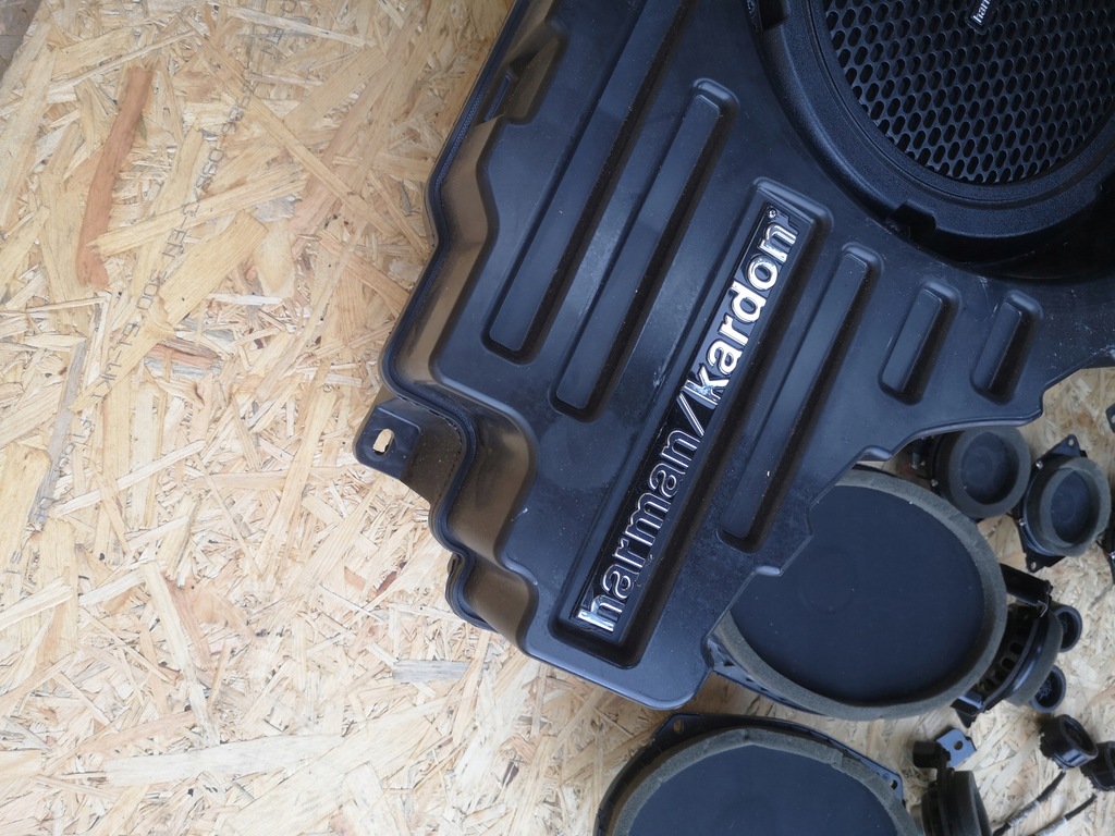 фото №6, Jeep grand cherokee wk2 динамики harman kardon