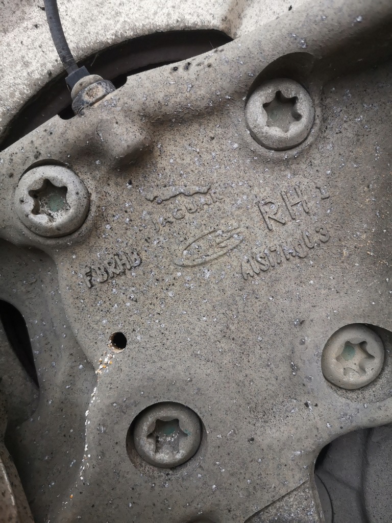 фото №6, Jaguar xe 2.0 d поворотный кулак правый перед рычаги