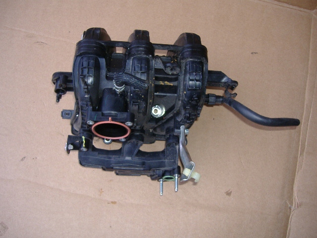 фото №1, Toyota aygo ii citroen c1 108 колектор всмоктуючий