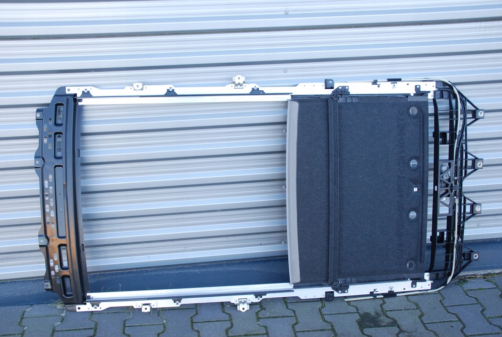 фото №4, Шторка люк toyota avensis t27 kombi