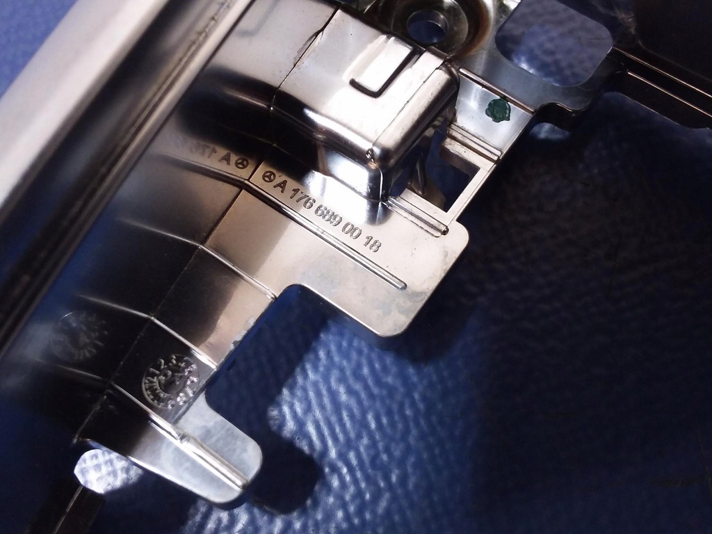 фото №3, Mercedes cla w117 w176 рамка радио a1766890018