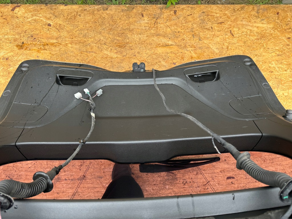 фото №8, Крышка багажника задняя задняя комплектная renault megane iv teqnc 16- kombi