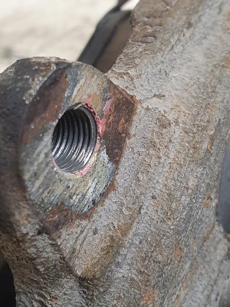 фото №9, Суппорт тормозной левый перед alfa romeo 147 1.9jtd 03r.