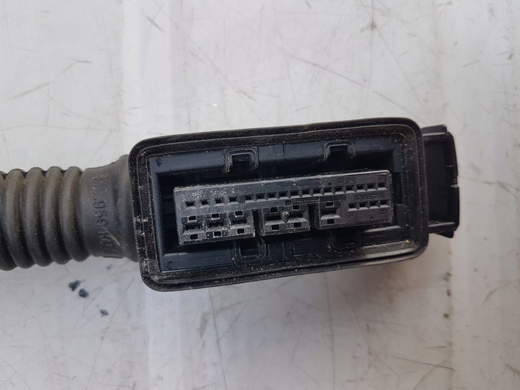 фото №5, Модуль блок управления дверь + жгут - audi q5 09- a4 b8