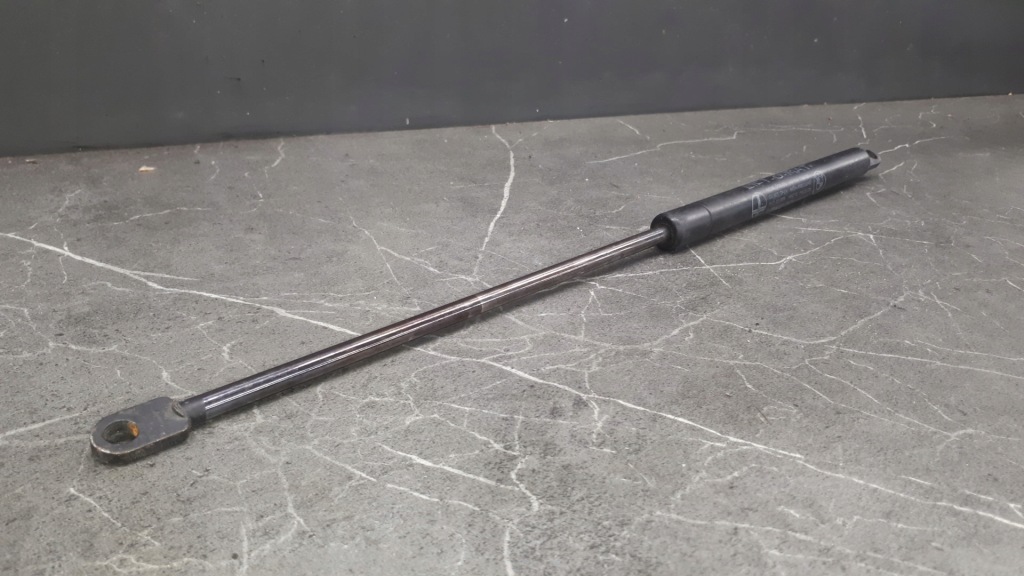 Купить 1868555 привод капот bmw e28