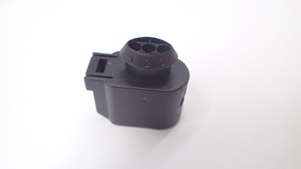 Купить Штекер колодка vw audi skoda seat 8l0973703