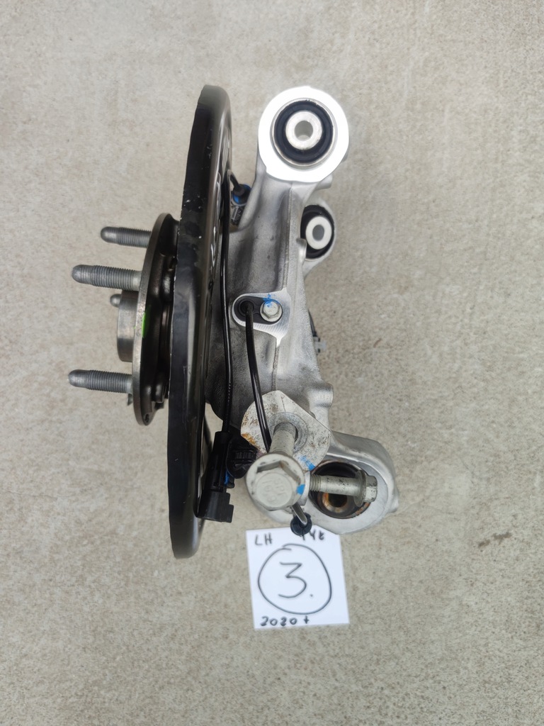 фото №9, Chevrolet camaro задняя левая поворотный кулак 2020+