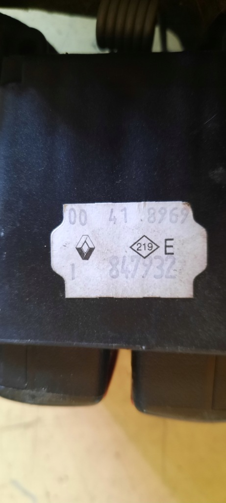 фото №2, Renault megane i замок ременів