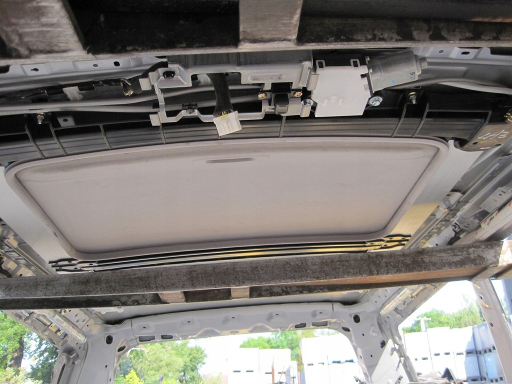 фото №7, Дах mitsubishi grandis 06r