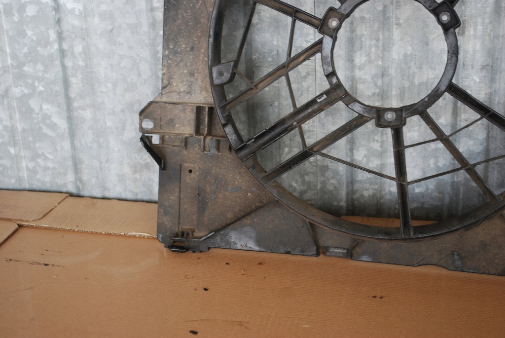 фото №8, Корпус вентилятора vw t5 2.5 tdi 7h0121201bc