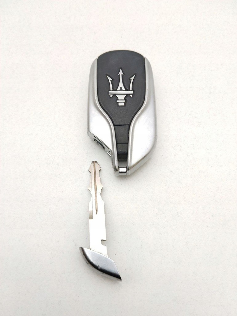 фото №6, Maserati levante 2017 ключ / карта зажигания