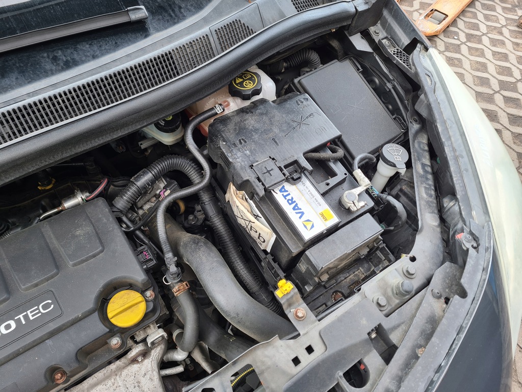 фото №1, Корпус основание аккумулятор opel meriva b