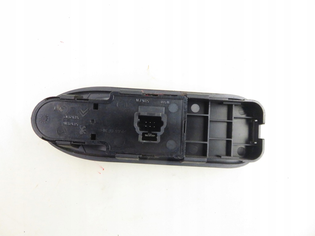 фото №7, Панель окон citroen c5 ii break 96514301zf