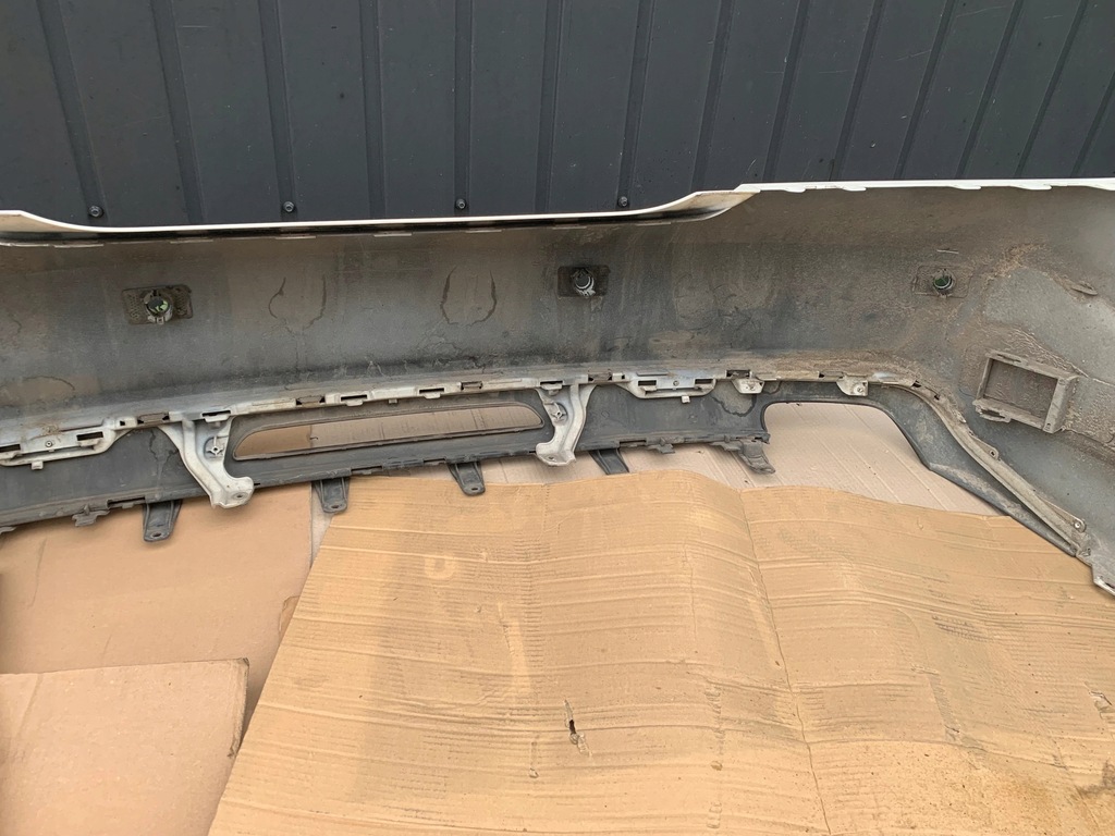 фото №11, Бампер задняя задний mercedes cls w218 c218 amg sedan lift 799 белый перламутр