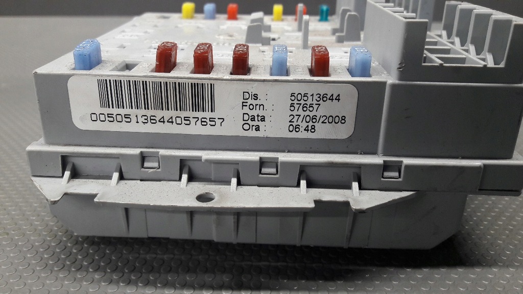 фото №2, 50513644 коробка запобіжників alfa romeo 156