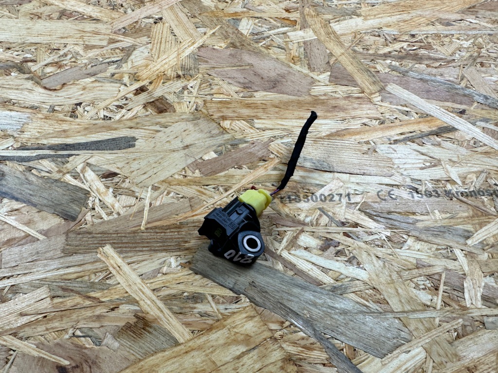 Датчик ударний audi e-tron 4ke959345a Зі Шроту