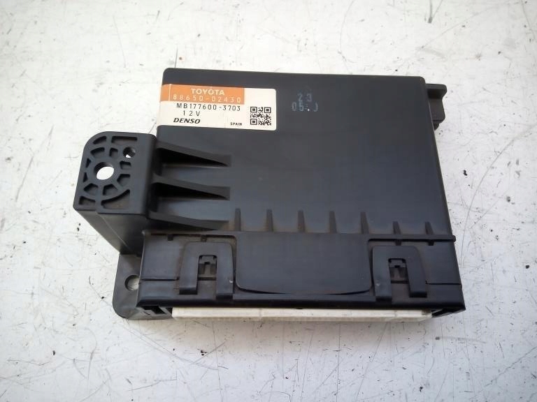 фото №1, Модуль блок управления кондиционера toyota auris i d4d