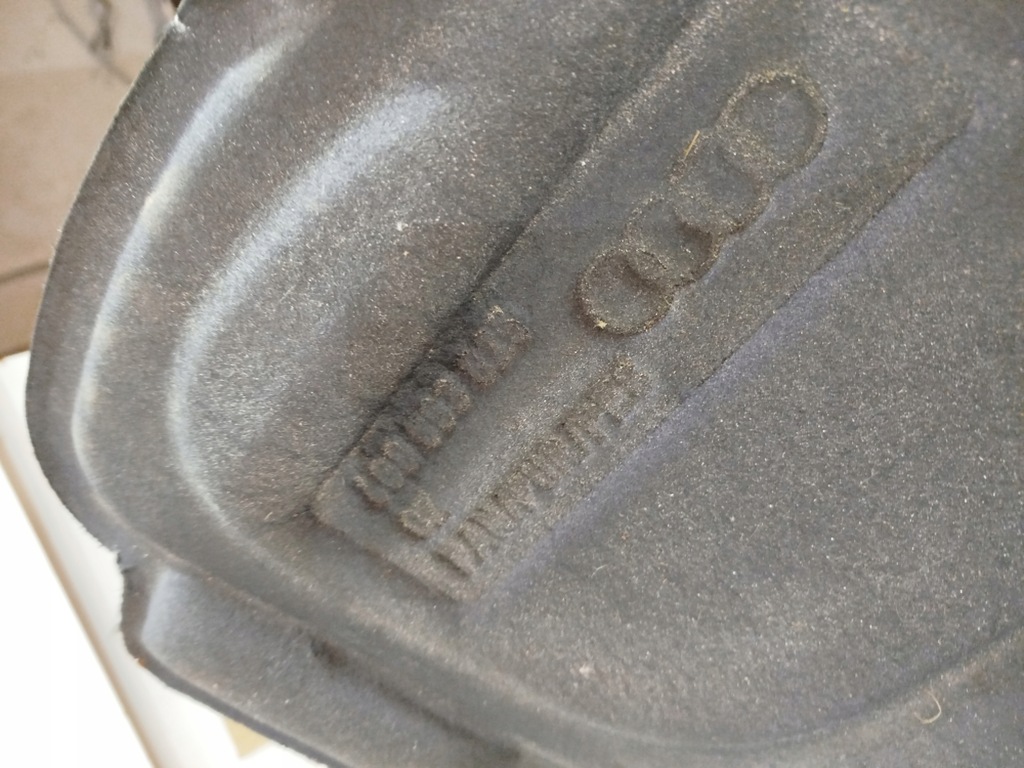 фото №5, Шумоизоляция мат капот audi a7 c7 4g8863825 + клипсы