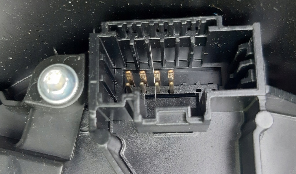 фото №12, E-klasa w212 w207 переключатель pod руль лента