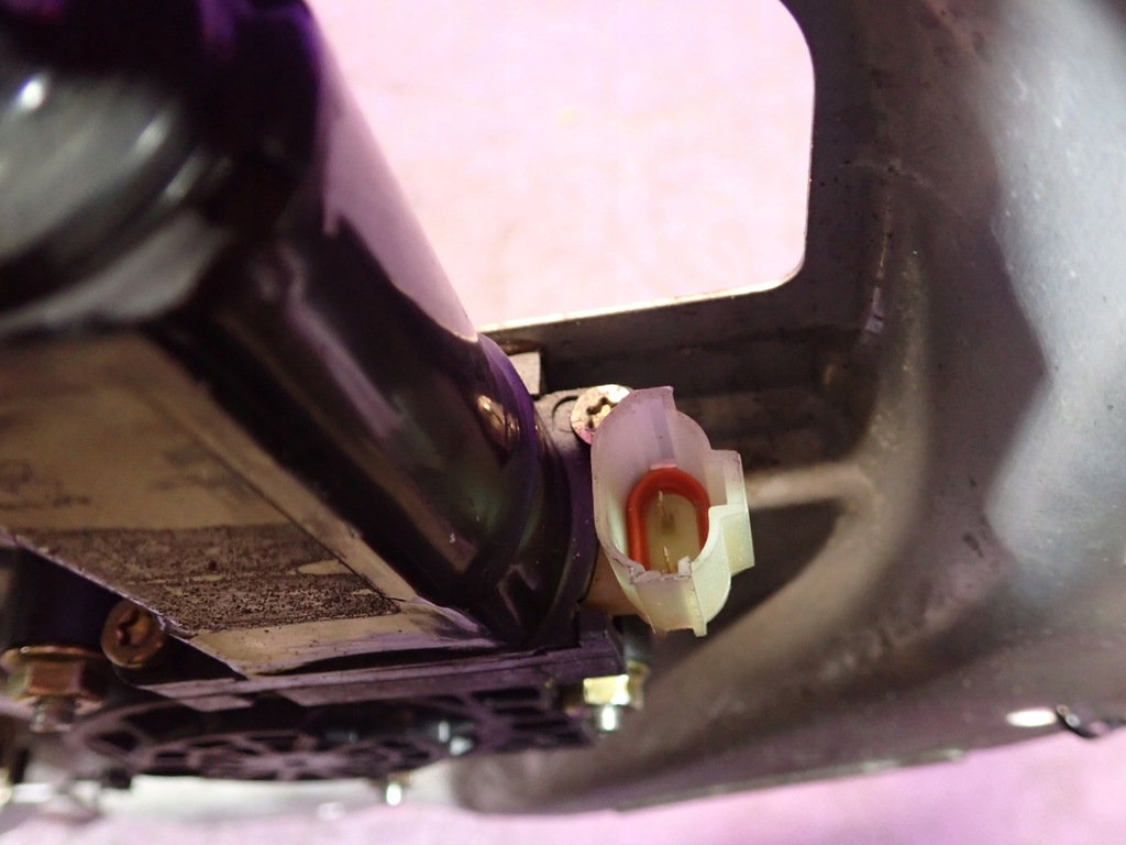 фото №4, Tucson i 04- подъемник стекло перед левый 824702e010