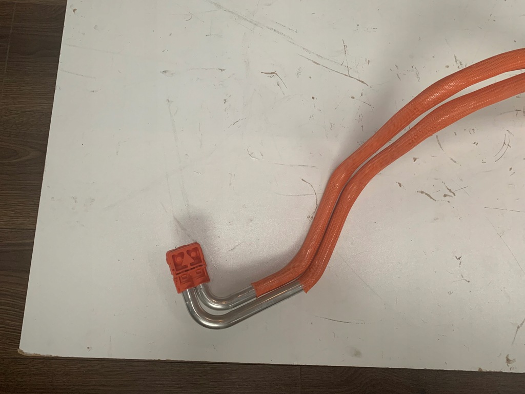 фото №8, Tesla model 3 lift 2021 провода wysokiego напряжения порт зарядки usa