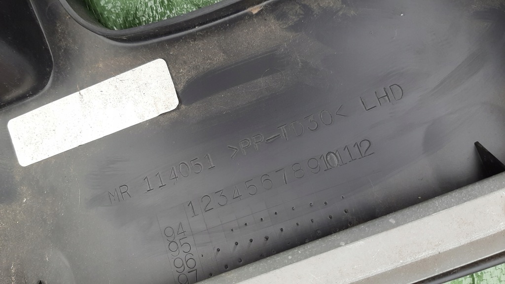 фото №6, Захист панелі консолі mitsubishi carisma